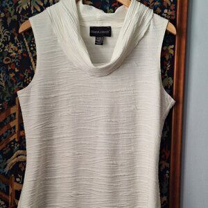 24.  Frank Lyman Design Sleeveless Top.